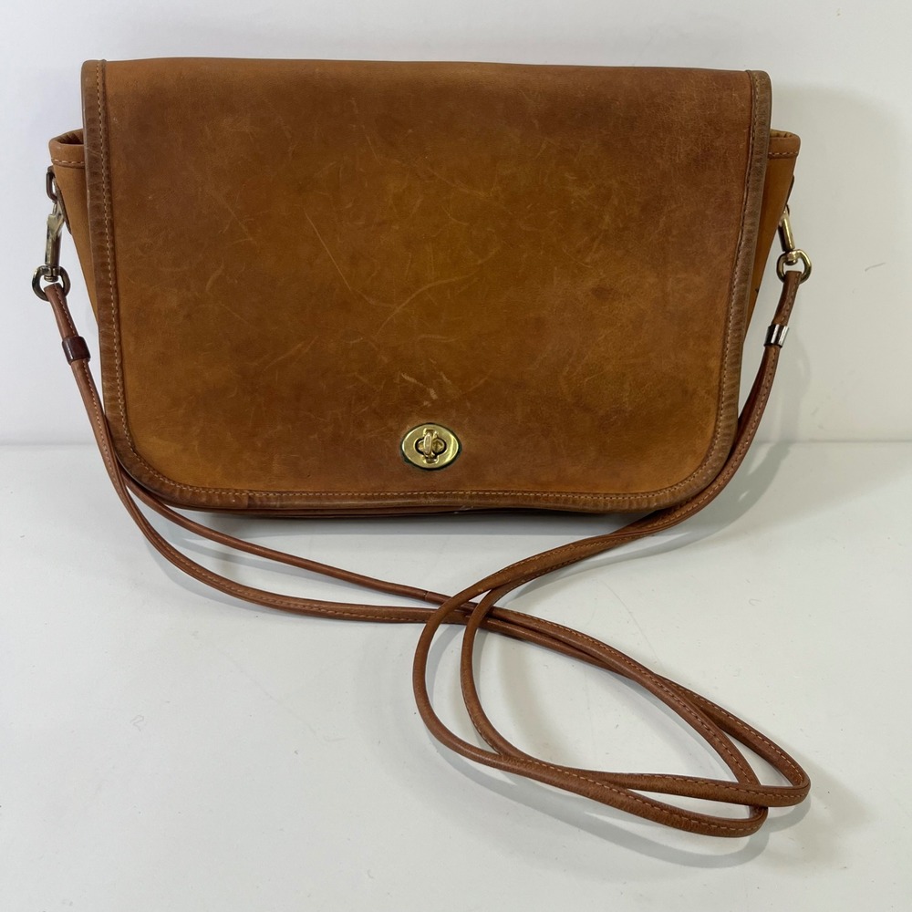 Vintage Coach Crossbody Bag Tan Leather Turnlock Classic Convertible Clutch 80s